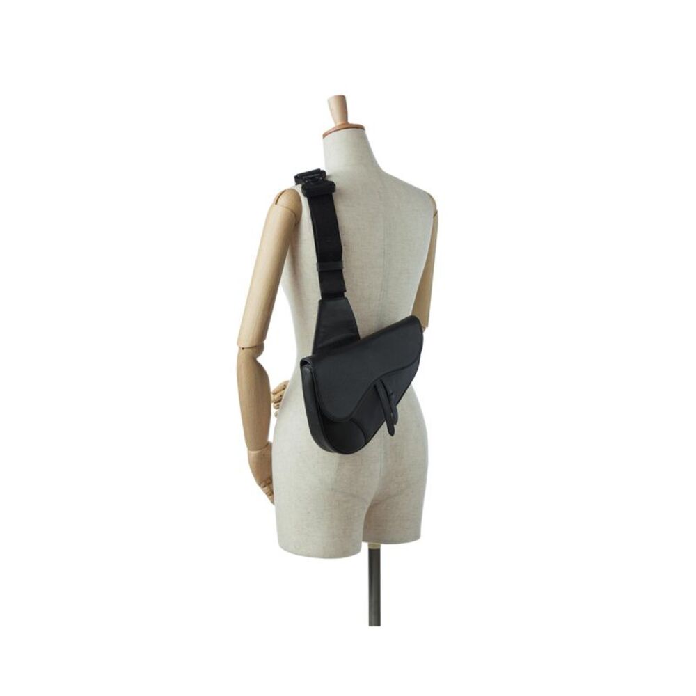 Pre Loved Dior Leather Saddle Crossbody Bag - Picture 9 of 10